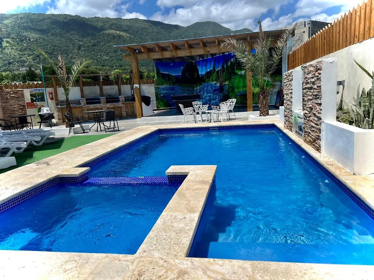 B-6 Apartamento Tipo Villa /piscina/BBQ/Acogedor en las montaña Jarabacoa